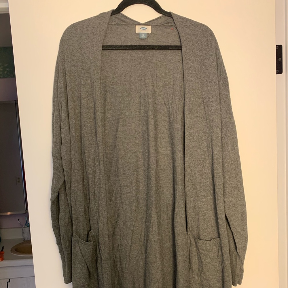 Grey Old Navy long cardigan duster. Size xl